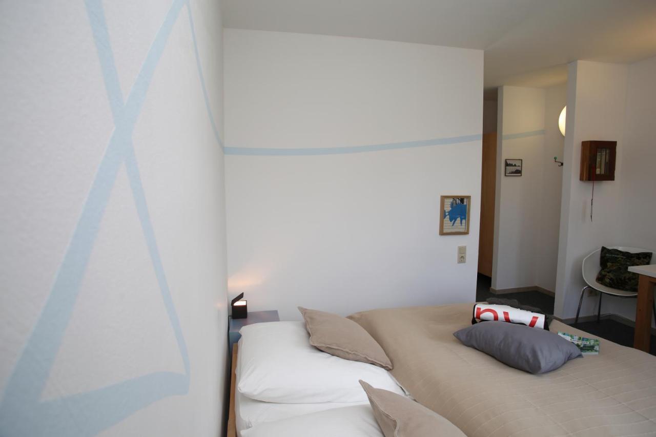 Alanus Gastehaus Hotel Alfter Exterior foto