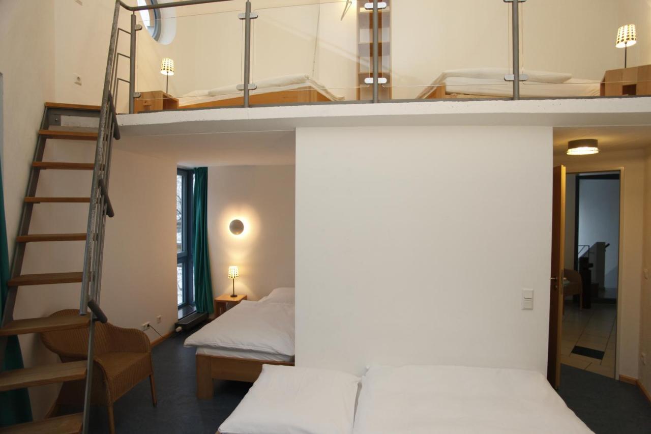 Alanus Gastehaus Hotel Alfter Exterior foto